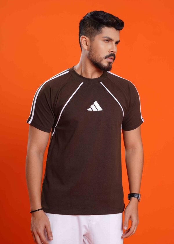 Men Solid Round Neck Black T-Shirt - Image 2