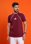 Men Solid Round Neck Black T-Shirt